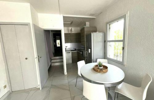 Hyeres Apartment | Salina Bay - Studio cosy sur la plage