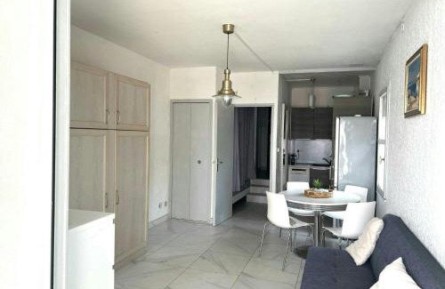Hyeres Apartment | Salina Bay - Studio cosy sur la plage