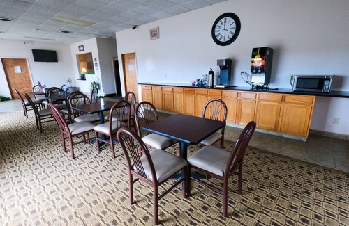 Salina Hotel | Salina Inn