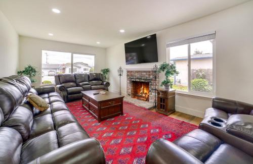 Salinas House | Salinas Home with Pool - Near WeatherTech Raceway!