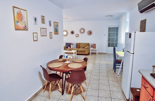 Salinas House | Salinas House (WIFI) - Fully Redecorated!