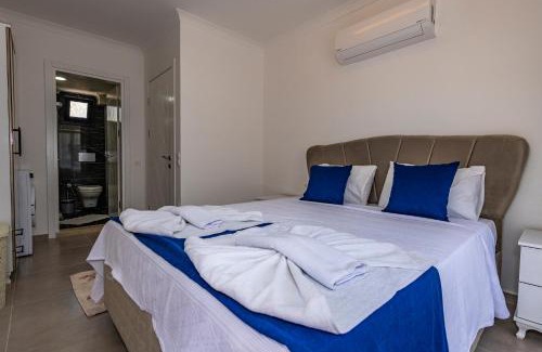 Hisaronu Villa | Salkım- 4 Bedroom Holiday Villa in Oludeniz