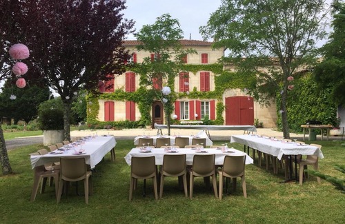 Rouffignac Villa | Salle de réception et hébergements