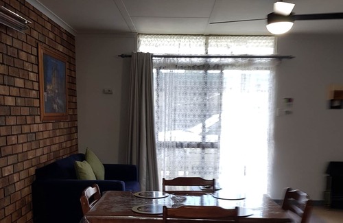Kingscote Apartment | Sally's Haven 2 in Kingscote-fully airconditioned