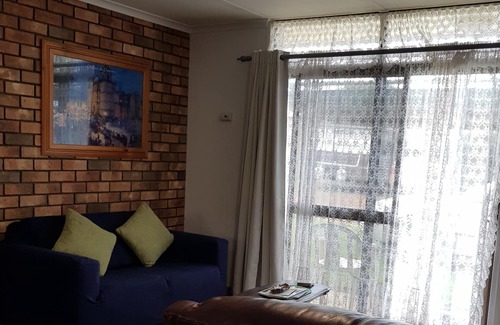 Kingscote Apartment | Sally's Haven 2 in Kingscote-fully airconditioned
