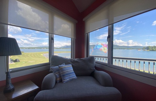 North Shore House | Sally's Oasis - Clean and Cozy at Bernard's Landing!