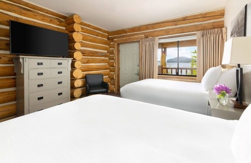 Ketchikan Hotel | Salmon Falls Resort | Standard Room | Comfortable Stay Near the Dock