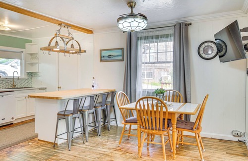 Ketchikan House | Salmon Return & Wildlife Roam: Ketchikan Getaway!