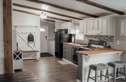 Pulaski House | Salmon River Retreat - Perfect for Fisherman, Snowmobilers and Families!