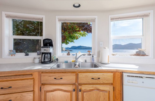 Ketchikan House | Salmon Run Vacation Rental!