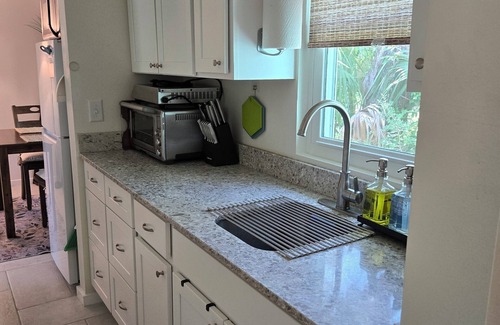 Panacea Cottage | SALT AIR AND SERENDIPITY Unit B