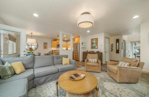 Manzanita House | Salt Aire