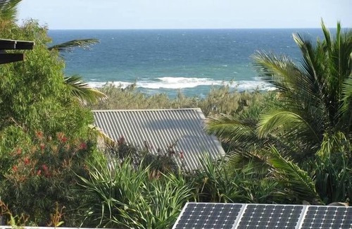 Happy Valley House | Salty Towers Fraser Island