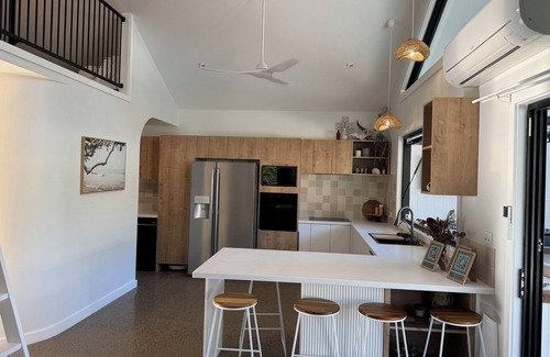 Horseshoe Bay House | Salt Ayres on Magnetic Island, the perfect tropical getaway