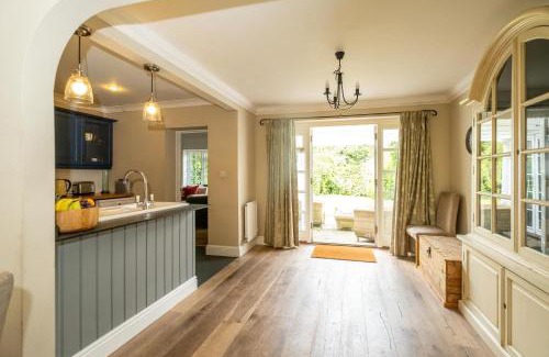 Aldeburgh House | Salt Cellar Cottage