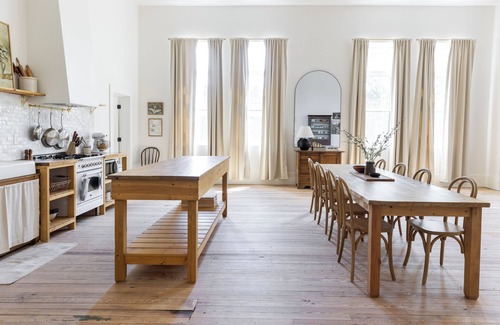 Ashland Apartment | Salt Creek Atelier, a luxuriously cozy loft in downtown Ashland NE.