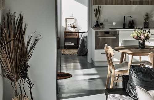 Bicheno House | Salt Shack Bicheno | coastal charm, steps from the surf