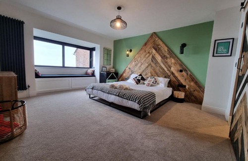 Saltburn-by-the-Sea Apartment | Salt & Surf-Sea Views in Saltburn