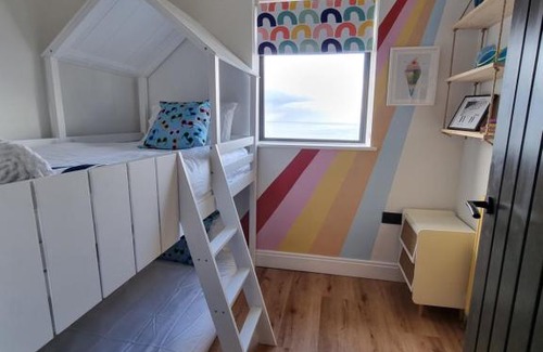 Saltburn-by-the-Sea Apartment | Salt & Surf-Sea Views in Saltburn