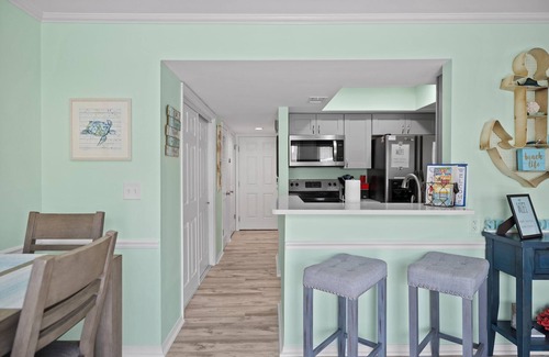 Holiday Isle Condo | "SALT THERAPY" Waterfront Condo. Destin, Florida