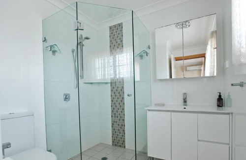 Bermagui House | Salt water villa Bermagui Four bedroom central location with Wifi