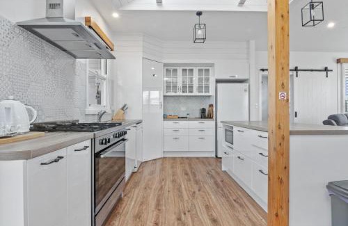 Portland House | SALTAIR Beach House Right in Town