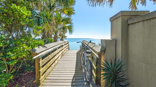 Hammocks of Seagrove House | Saltlight Hideaway