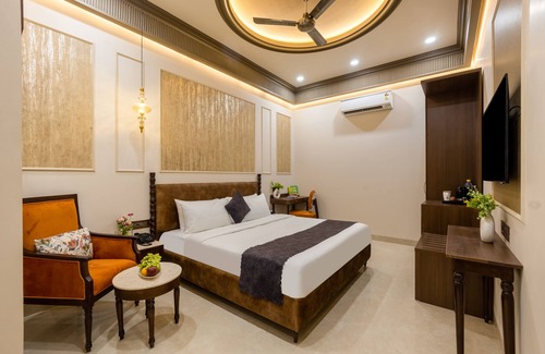 Connaught Place Hotel | Saltstayz Autograph Connaught Place