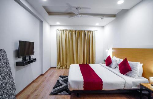 Sector 39 Hotel | Saltstayz Express - Medicity Near Medanta Hospital