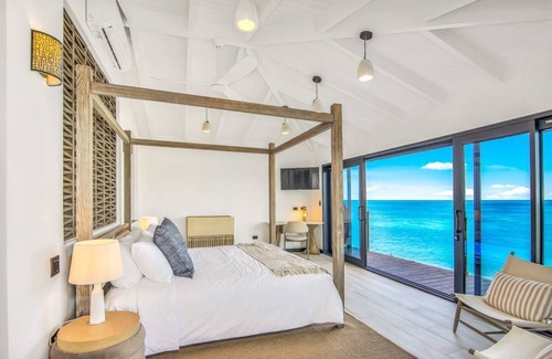 Fryes Beach Resort | Saltwater Sanctuary - Three Bedroom Resort, Sleeps 6