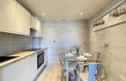 Castle Apartment | Saltwater Apartment at Marina Swansea City Centre
