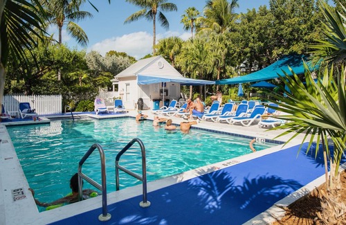 Truman Annex Condo | *SALTWATER HARMONY @ THE ANNEX* Charming Condo & Pool + LAST KEY SERVICES.