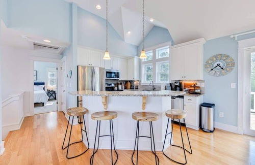 Corolla House | Saltwater Pool + 7Min Walk to Beach!