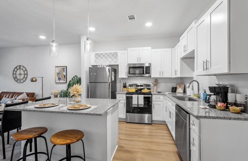Yulee Apartment | Saltwater Pool - Resort Style - by Amelia Island - Gym - Bikes - Nature Paths -