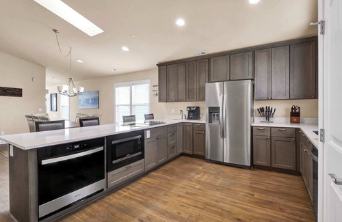 Carolina Beach Condo | Saltwater Shores, A Beachfront Retreat