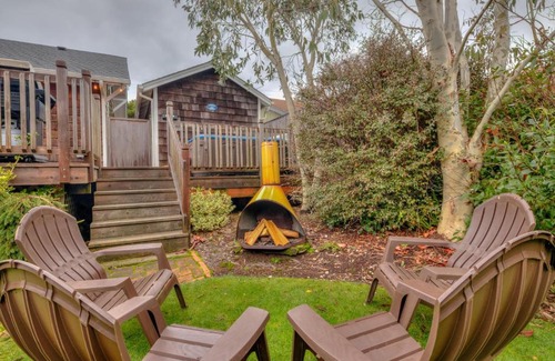 Seaside House | Saltworks Cottage - Meredith Lodging