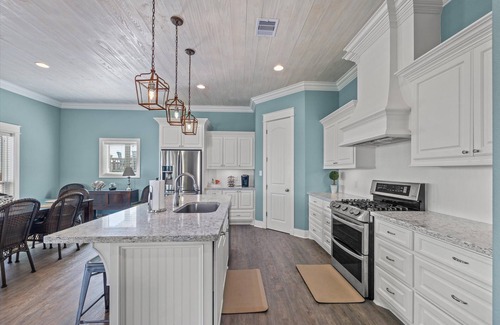 Crystal Beach House | Salty Anchor: 3 BR, 2 BA House in Crystal Beach, Sleeps 8