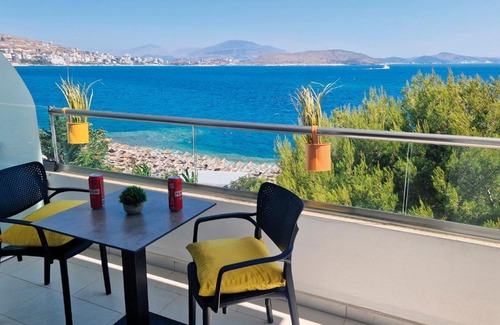 Kodrra Apartment | Salty Breeze Sea View Apartment