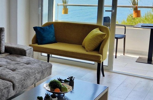 Kodrra Apartment | Salty Breeze Sea View Apartment