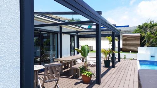 Urasoe House | SALTY HOUSE：海が目の前！