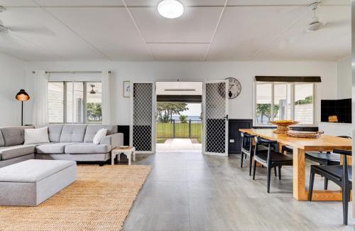 Kurrimine Beach House | Salty Lodge - beach-front paradise!