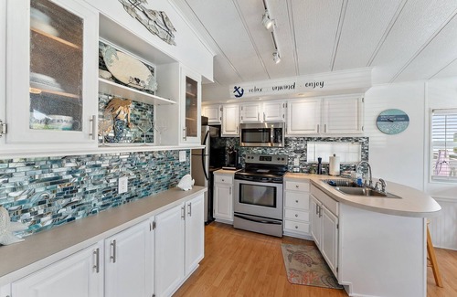 Nettles Island House | Salty Mermaid: Charming Beach Cottage in Beautiful Jensen Beach