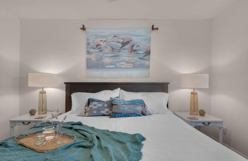 Miramar Beach Apartment | *Salty Siesta* Cozy 3BR-Walk to Beach-Pools-Golf!