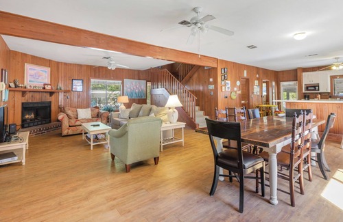 Grayton Beach House | Salty Sisters - Dog Friendly, Historic Grayton Beach Home, Close To Beaches!