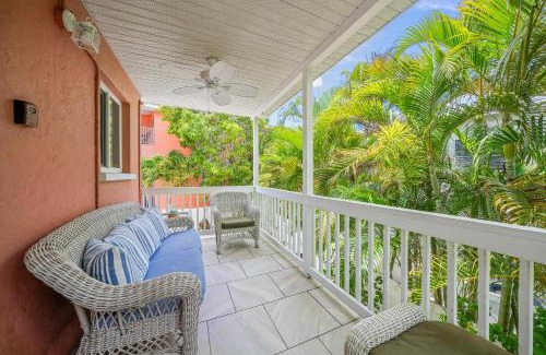 Siesta Key Village House | Salty Summer