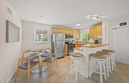 Siesta Key Village House | Salty Summer