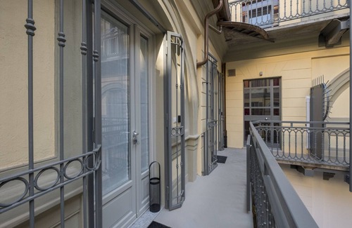 Historic Centre Apartment | Saluzzo 16 - House of Ele in San Salvario