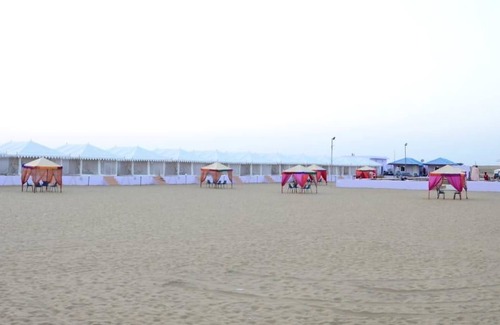 Kanoi RV Rental | Sam Desert Den