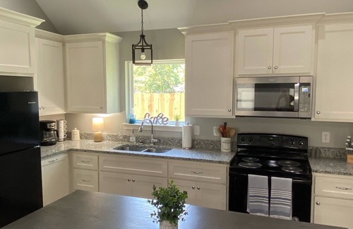 Zavalla Cabin | Sam Rayburn Mid Lake Duplex Cabin B