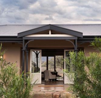 Blue Crane Route Cabin | Samara Karoo Reserve
